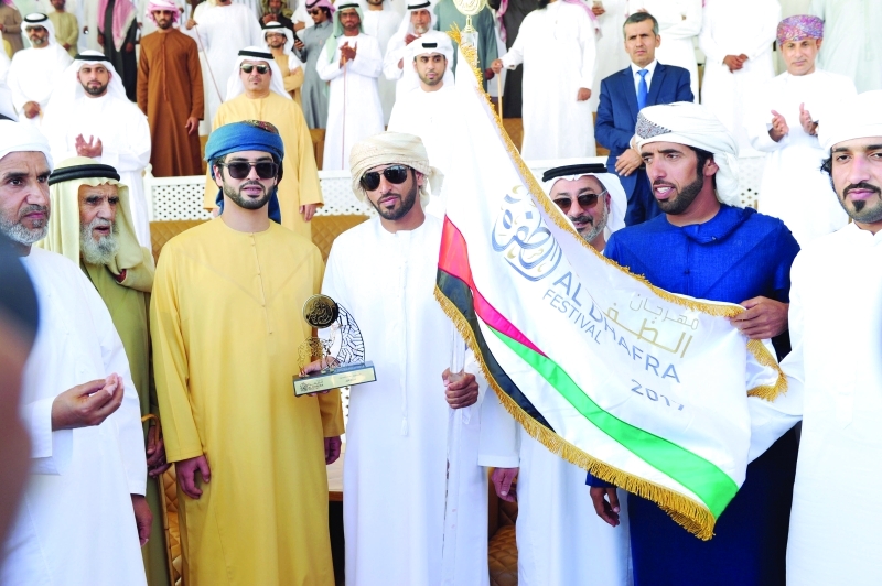 «عزبة الإمارات» تحصد شوط البيرق  في مهرجان الظفرة