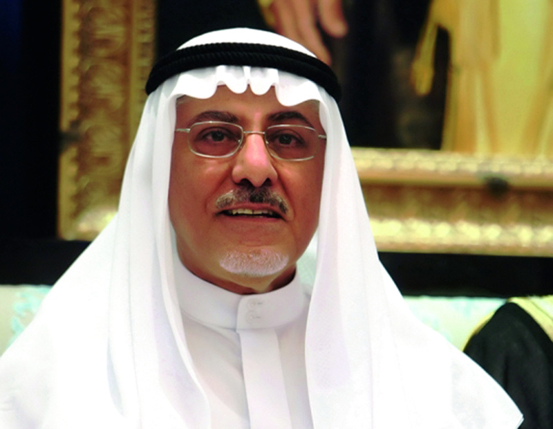عن الشيخ لا تَسأل وسَل عن فعاله