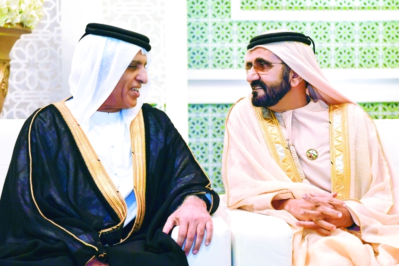 "محمد بن راشد في حديث مع سعود بن صقر"