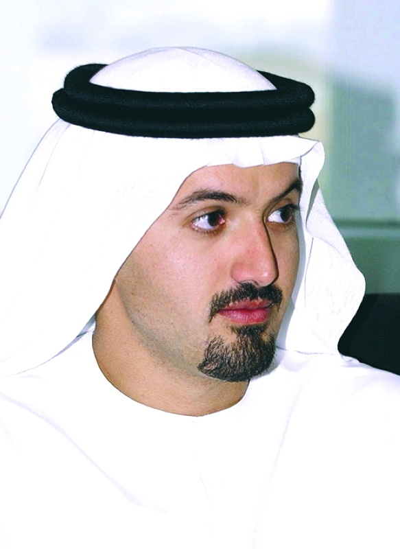 "■ هلال المري"