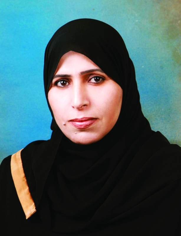 "نورة المهيري"