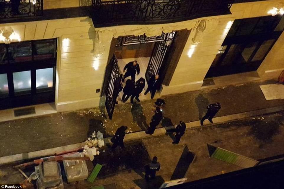 بالفيديو.. سرقة مجوهرات بالملايين في سطو مسلح على فندق ريتز باريس