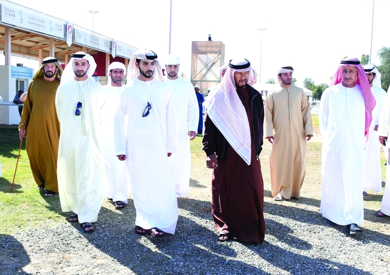 "Ⅶ سلطان بن زايد خلال تفقده السباق | البيان"