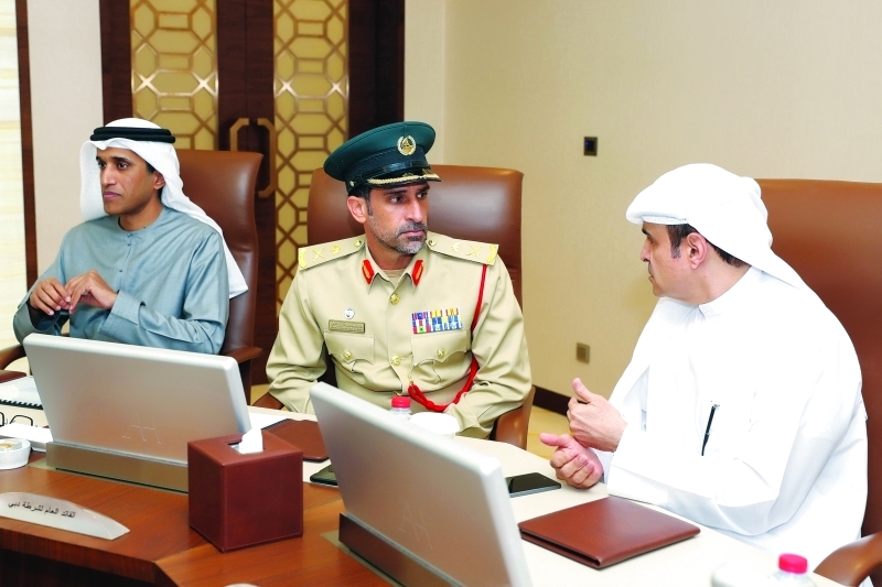 "سامي القمزي وعبدالله المري وعبدالله البسطي"