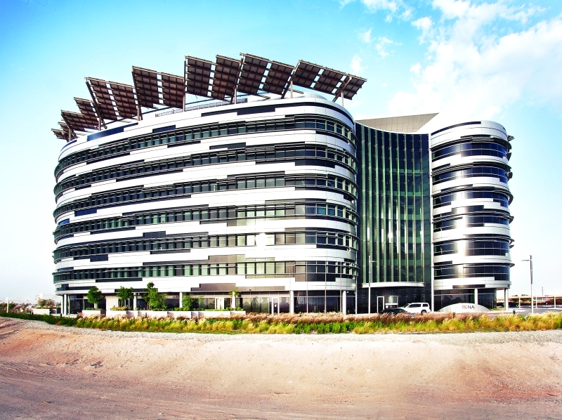 الطاقة المتجددة في الإمارات تدعم التنمية الشاملة