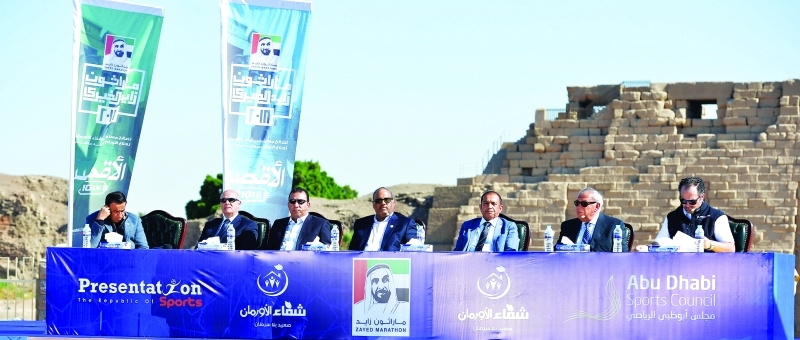 "الجنيبي والكعبي ومحمد بدر ومحمد كامل وحسين شكري والفار والسعدي خلال المؤتمر الصحافي  |  البيان"