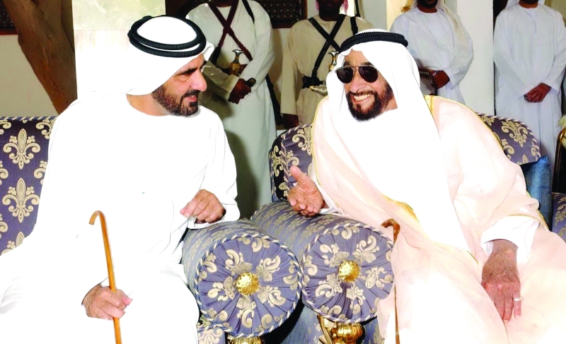 "محمد بن راشد تعلّم من زايد أنّ هناك قادة لا يحبّون كراسي الحكم بل مصلحة شعوبهم | أرشيفية"