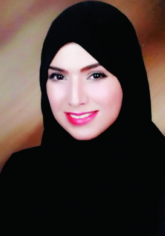 "آمنة الشامسي"