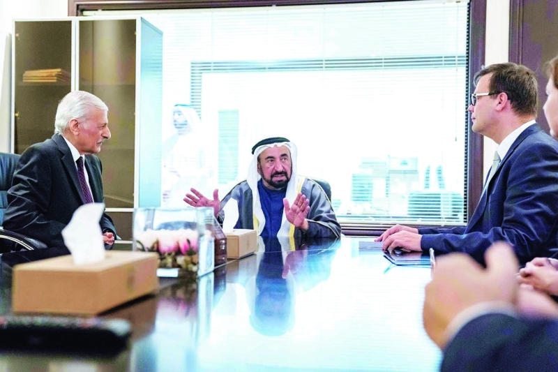 "سموه خلال لقاء وفد البعثة الأثرية النمساوية"