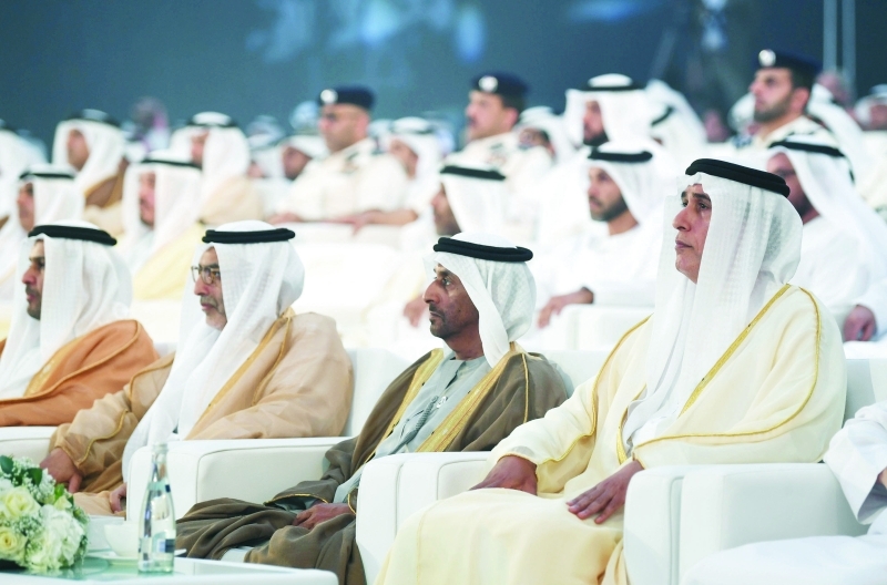 "جبر السويدي وعدد من المسؤولين"