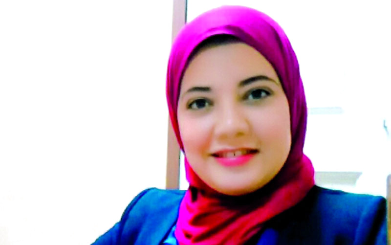 "منى مصطفى"