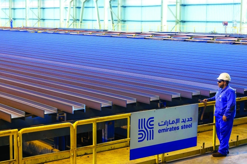 "خط إنتاج بمصنع حديد الإمارات بمنطقة المصفح في أبوظبي | البيان"