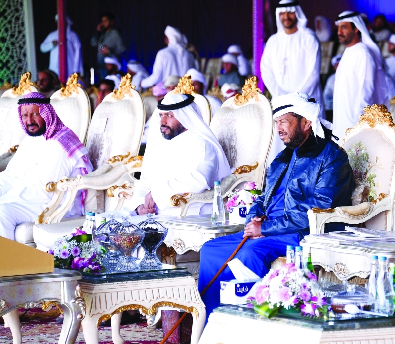 "سلطان بن زايد يتابع فعاليات المهرجان | البيان"