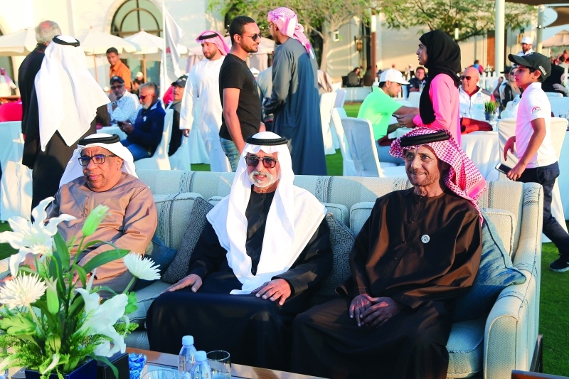 "كبار الحضور يتابعون منافسات اليوم الختامي | البيان"