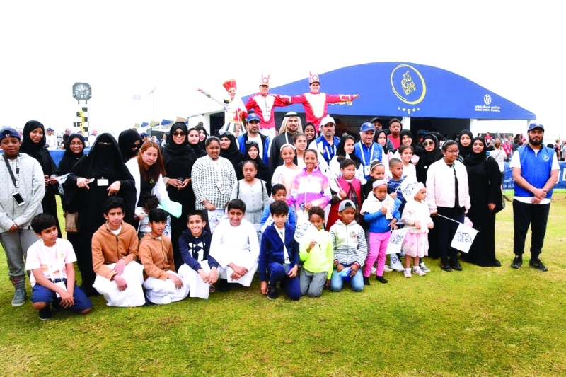 "40 طفلاً من القصر خلال الاحتفاء بهم من قبل اللجنة المنظمة | البيان"