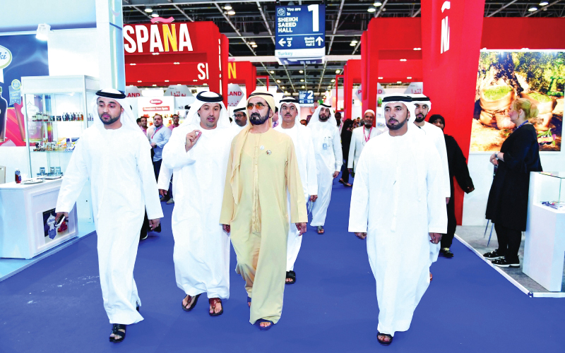 محمد بن راشد: الإمارات مركز رائد في استضافة المعارض التجارية والتقنية والسياحية