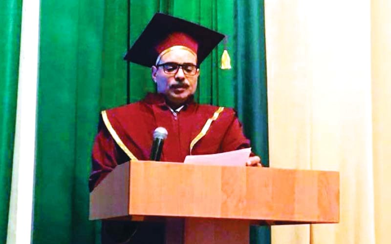 "إيهاب سالم خلال مناقشته أطروحة الدكتوراه | من المصدر"