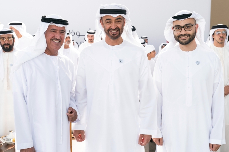 "محمد بن زايد مستقبلاً سلطان بن حمدان ومحمد القاضي | وام"