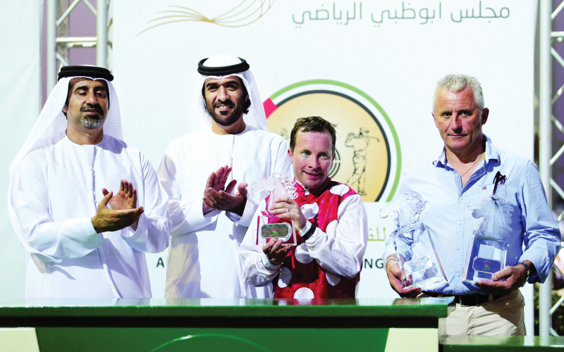 "تتويج «نمر» بلقب الشوط الرابع بحضور الرحماني والناصري | تصوير: عمران خالد"