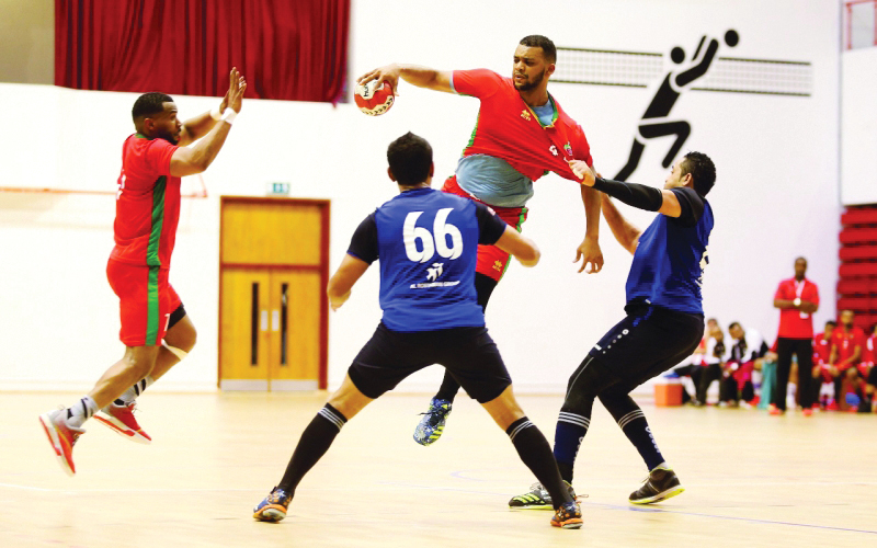 "ديربي ساخن يجمع النصر المضيف مع شباب الأهلي- دبي | البيان"