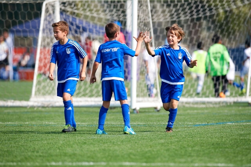 "فرحة أحد اللاعبين الصغار بتسجيل هدف في كأس مانشستر سيتي | من المصدر"