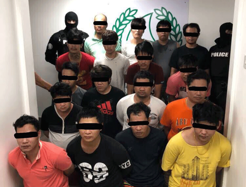 شرطة دبي تضبط عصابة دولية سرقت 100 مليون بات تايلاندي