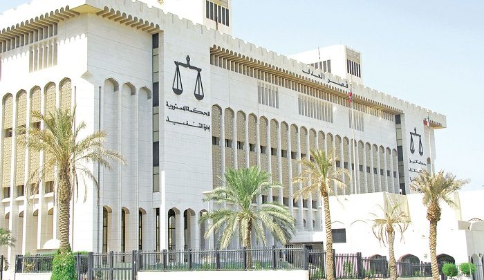 «فاشنيستا» تخسر أبناءها وتكسب الشهرة