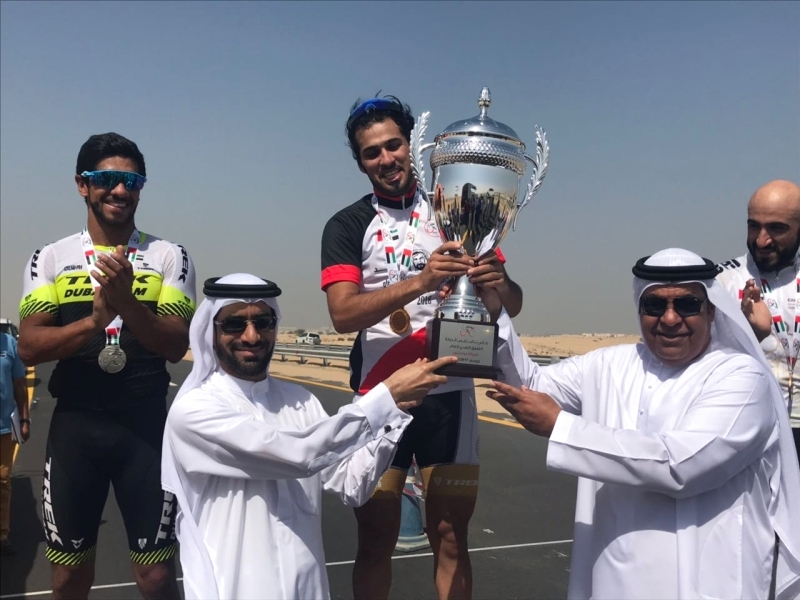 "عادل عبد الباقي يحتفل باللقب | من المصدر"