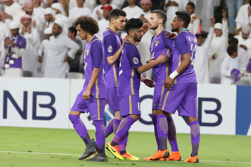 "فرحة عيناوية بالفوز الأول على حساب الهلال السعودي| تصوير - عمران خالد"