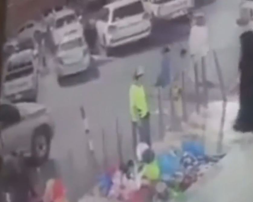 فيديو.. نجاة طفل من الموت المحقق بأعجوبة