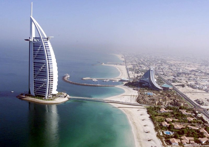 برج العرب وأتلانتيس ضمن أفخم 10 أجنحة فندقية في العالم