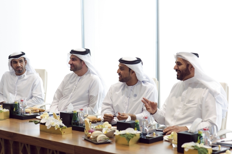 "جانب من اجتماع مجلس دبي الرياضي مع ممثلي الأندية وشركات الكرة | من المصدر"