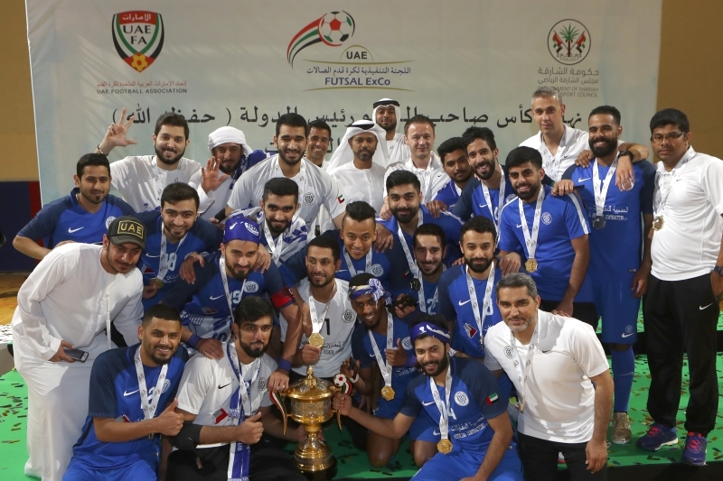 "النصر يحتفي بكأس رئيس الدولة تصوير- عماد علاء الدين"