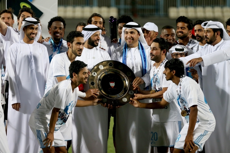 نمور كلباء إلى دوري الأضواء