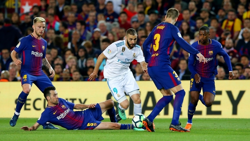 برشلونة يخطط لضرب «الغواصات الصفراء»