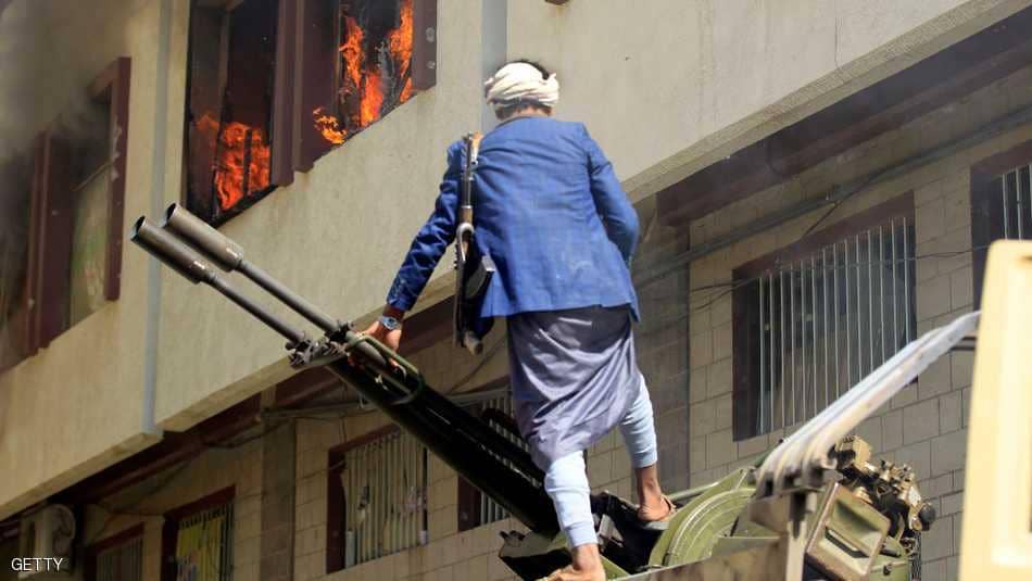 انشقاق مسؤولين كبار للحوثيين في البيضاء