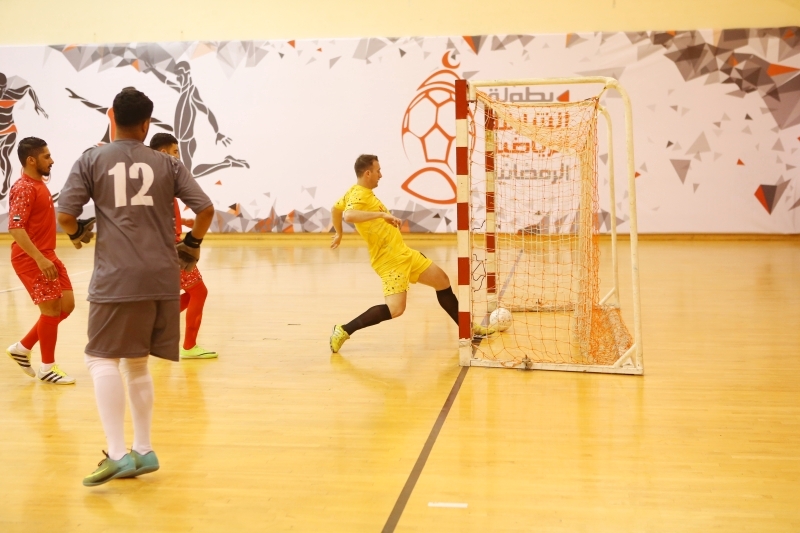 الإمبراطور حامل اللقب ينذر الجميع بسباعية