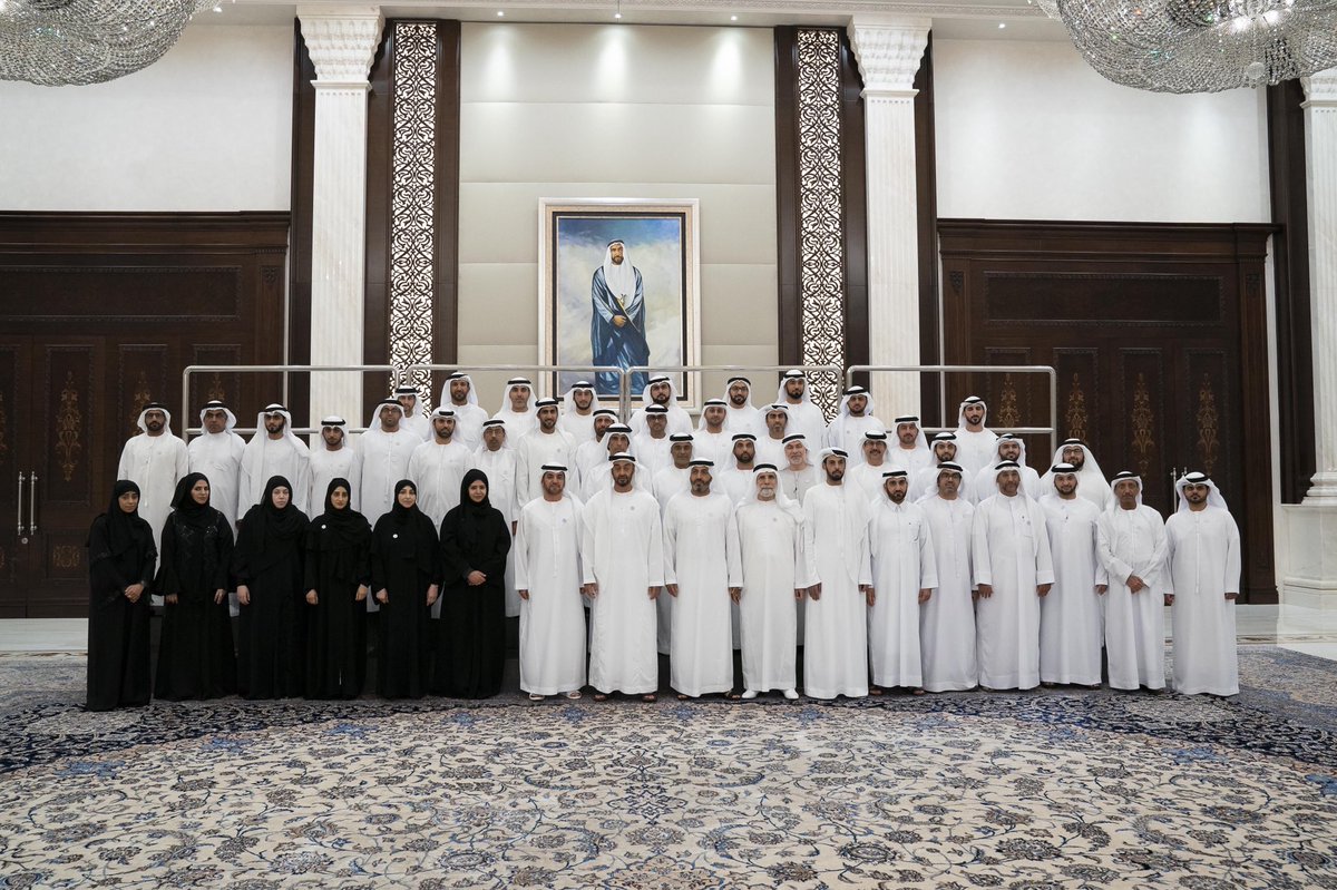 محمد بن زايد: الإمارات منفتحة على العالم  وحريصة على بناء الإنســان المتعايـــش