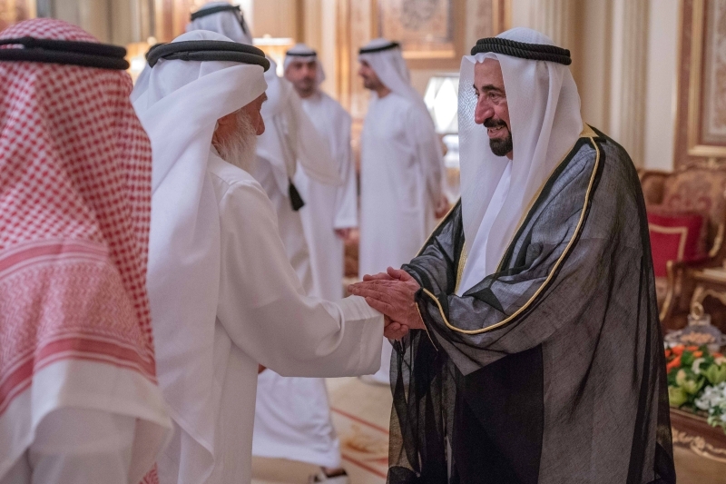 الحكام يواصلون تقبّل التهاني بالشهر الفضيل