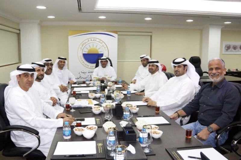 "صورة خلال الاجتماع بمقر نادي الشارقة الرياضي | البيان"