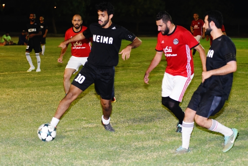 "من مباريات نصف النهائي |البيان"