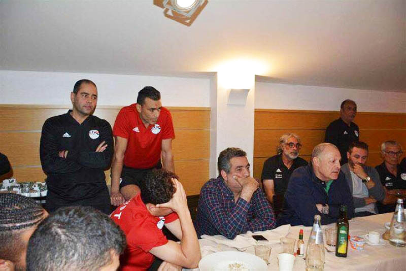 "خلال اجتماع أبو ريدة بلاعبي منتخب مصر | البيان"