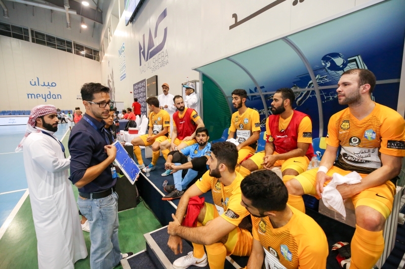 "محمد جابر مع فريقه فهود زعبيل خلال مشاركته في الدورة | البيان"