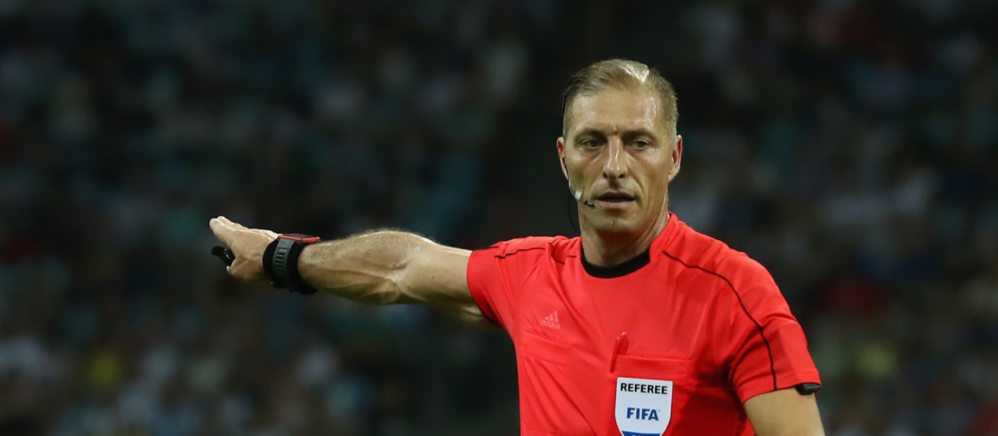 الأرجنتيني نيستور بيتانا حكماً رئيسياً لمباراة المونديال الافتتاحية
