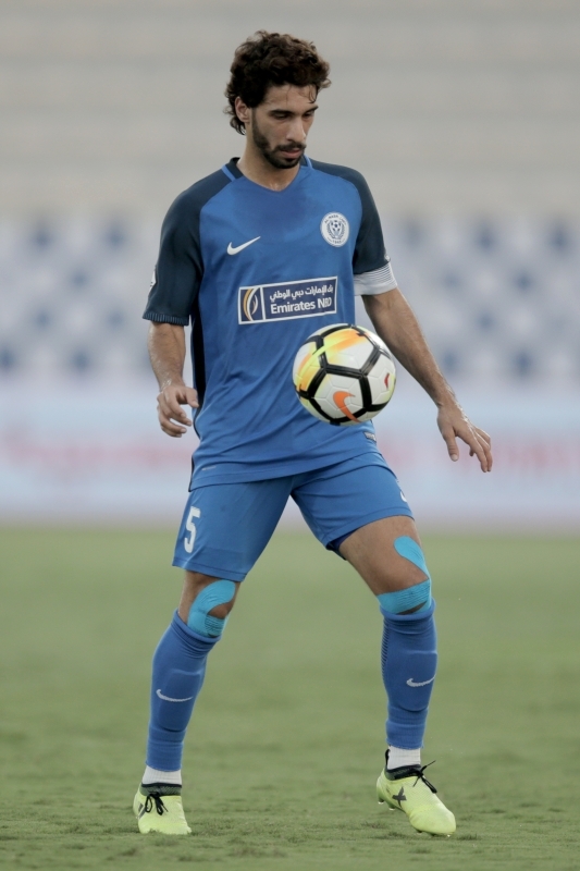 "طارق أحمد لعب 6 مواسم مع النصر | البيان"