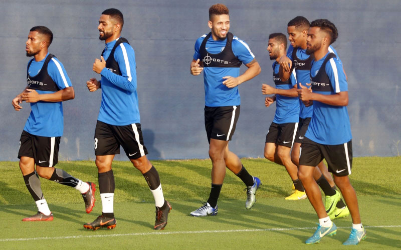 "النصر خلال تجمعه الأول في دبي ـــ تصوير: عاطف الغمري"