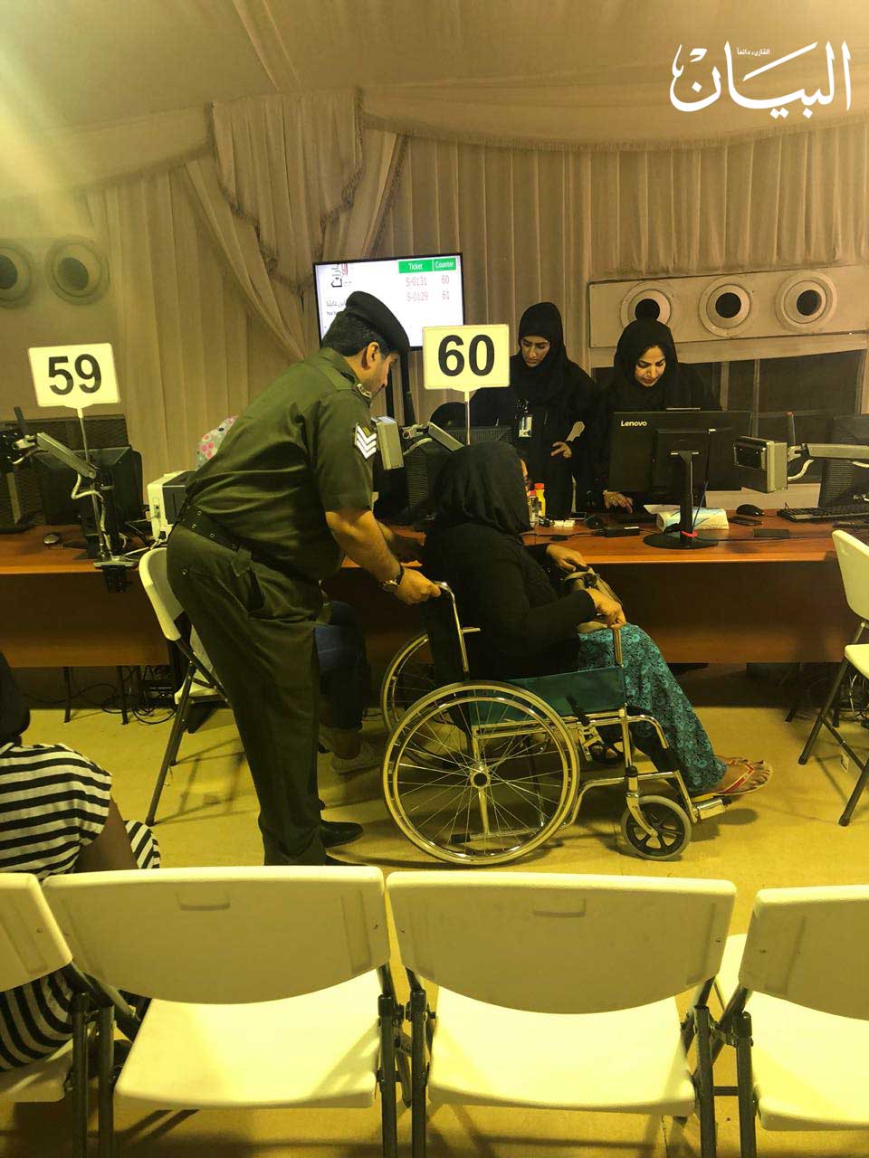 بالفيديو.. إقبال كبير من مخالفي الإقامة لتعديل أوضاعهم