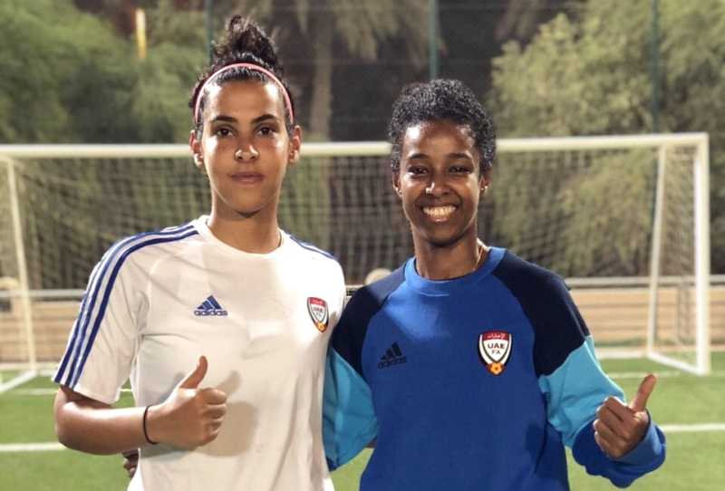 "نورة المزروعي ونوف العنزي ــ من المصدر"