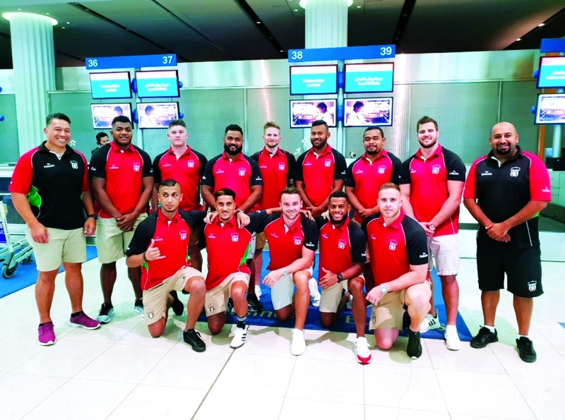"منتخب الإمارات لدى مغادرته من مطار دبي | البيان"