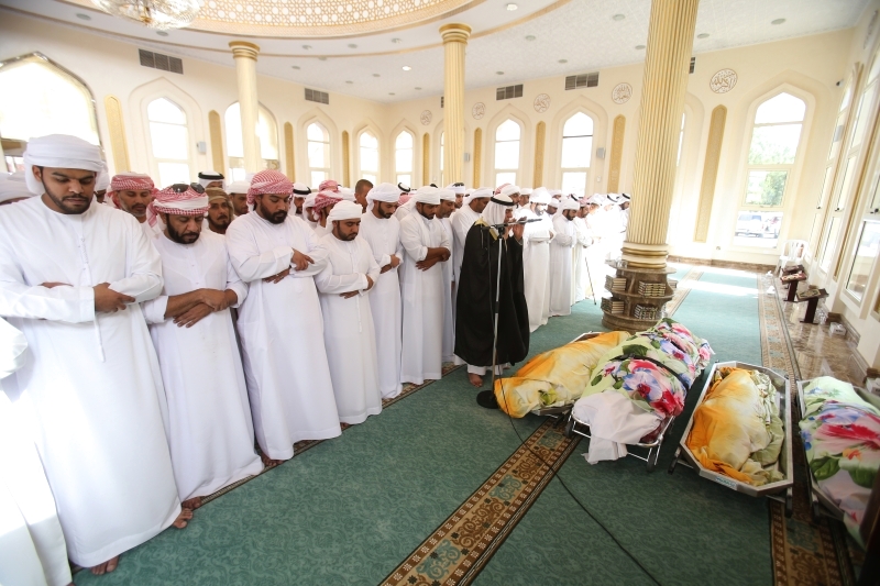 وفاة 4 مواطنين وإصابة اثنين من أسرة واحدة بحادث في عُمان